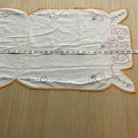 Doily Hand Sewn Embroidery Crochet Flowers Scallop Edge 17”x 41" Cottagecore - Picture 3 of 4
